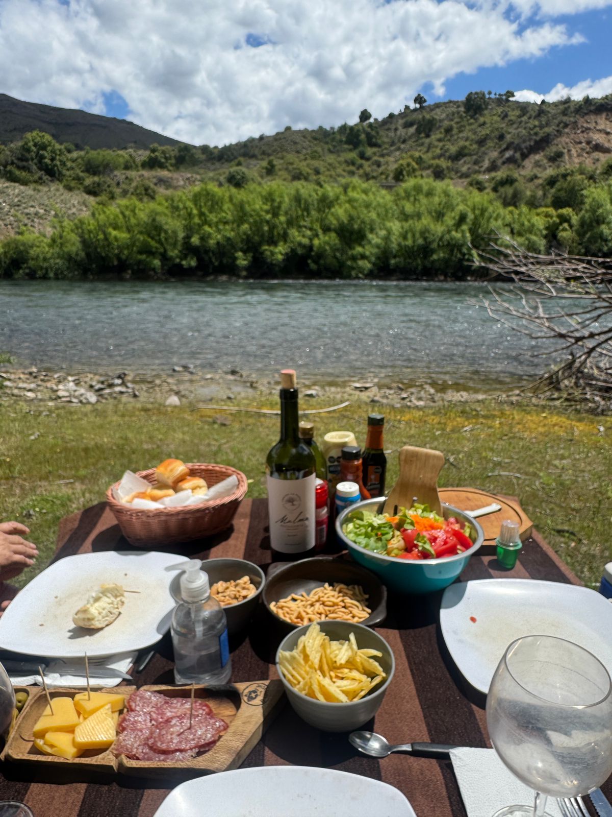 Atardecer en río patagónico