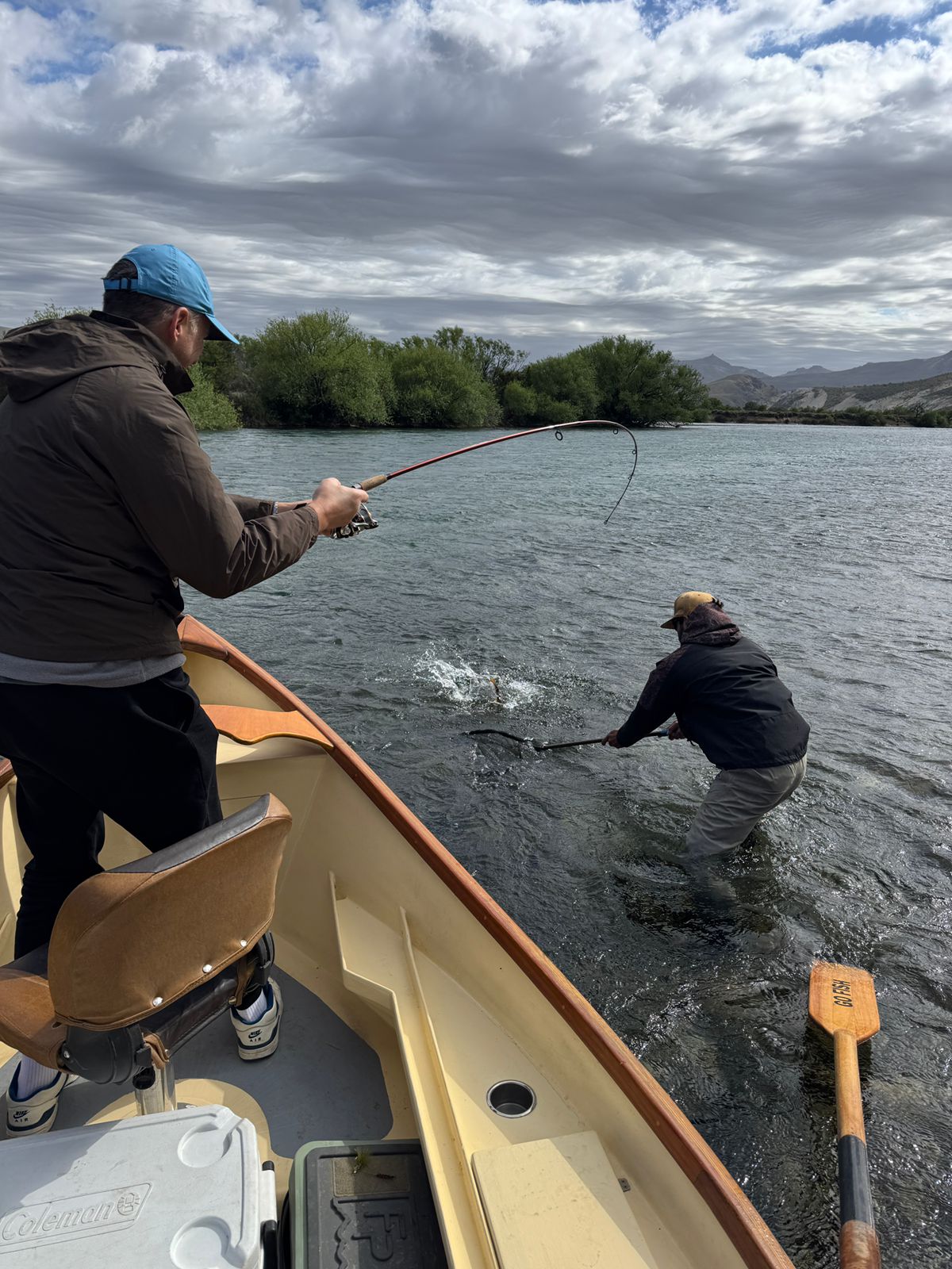 Pesca con mosca en río patagónico